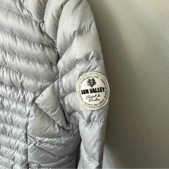Sun Valley Silver Norman Duck Down Jacket Sz Medium - Picture 3 of 7